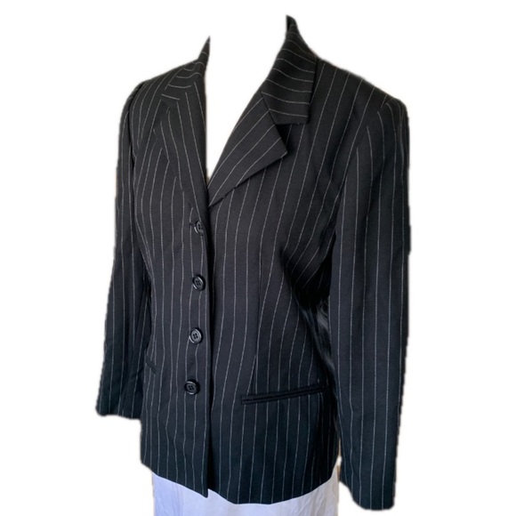 Jacqueline Ferrar Blazer Size 8 Pinstripe Black White Classic Fit - Picture 4 of 13